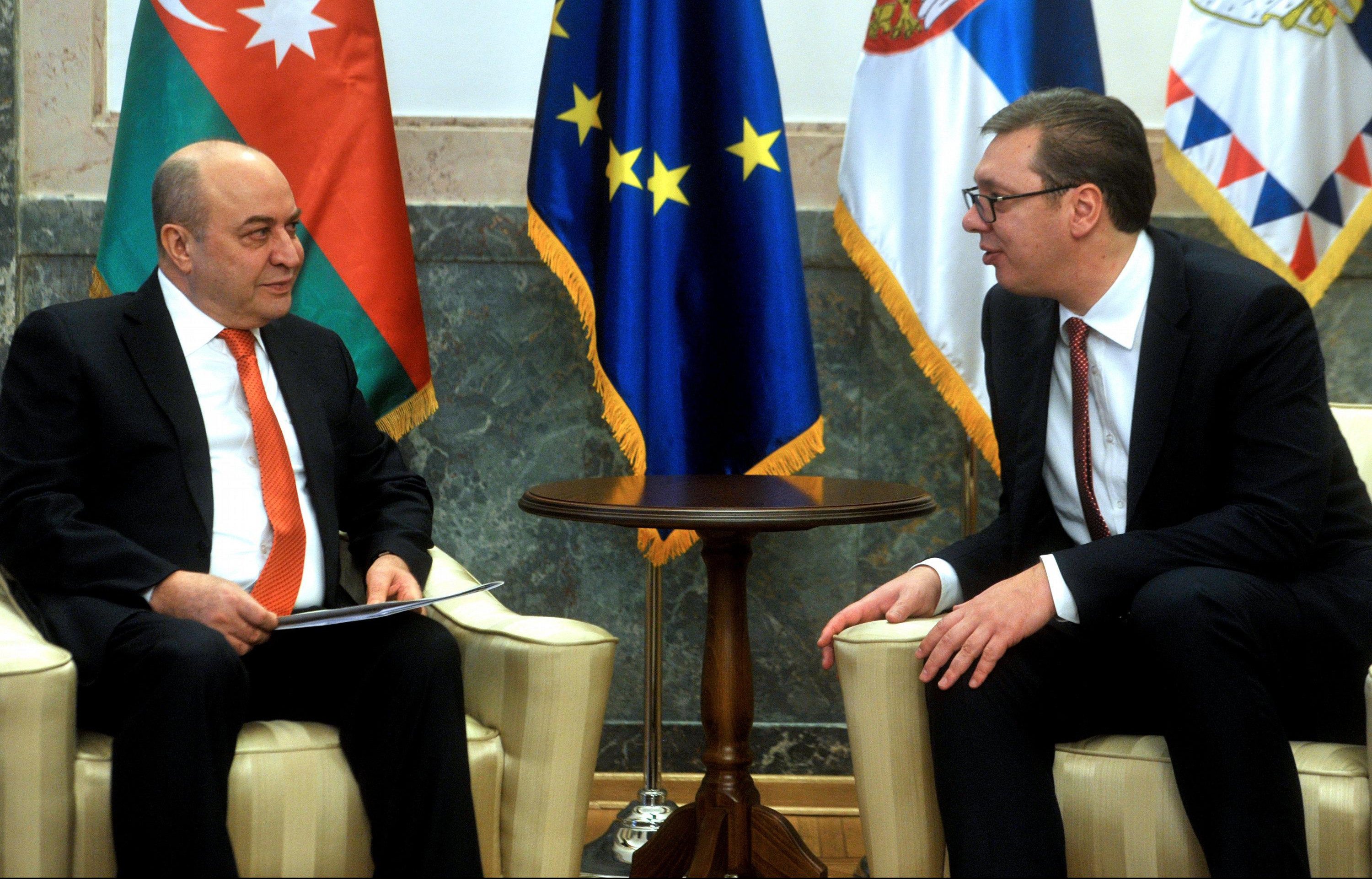 VUČIĆ i ambasador Azerbejdžana o ekonomskoj saradnji